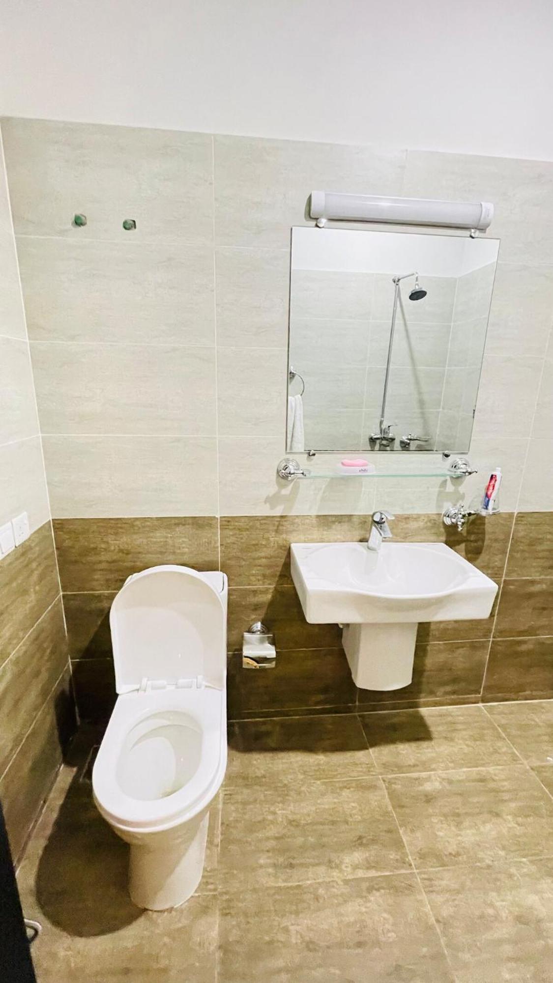 Flat In Central イスラマバード エクステリア 写真